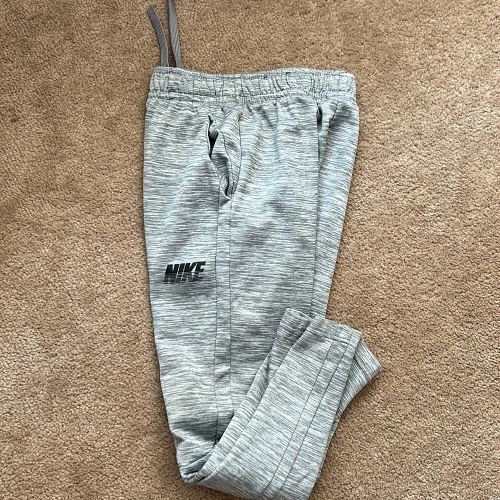 Boys Nike Drifit joggers, like new